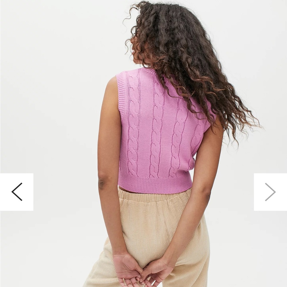 Urban Outfitters iets frans... Cable Knit Cropped Sweater Vest - Picture 3 of 4